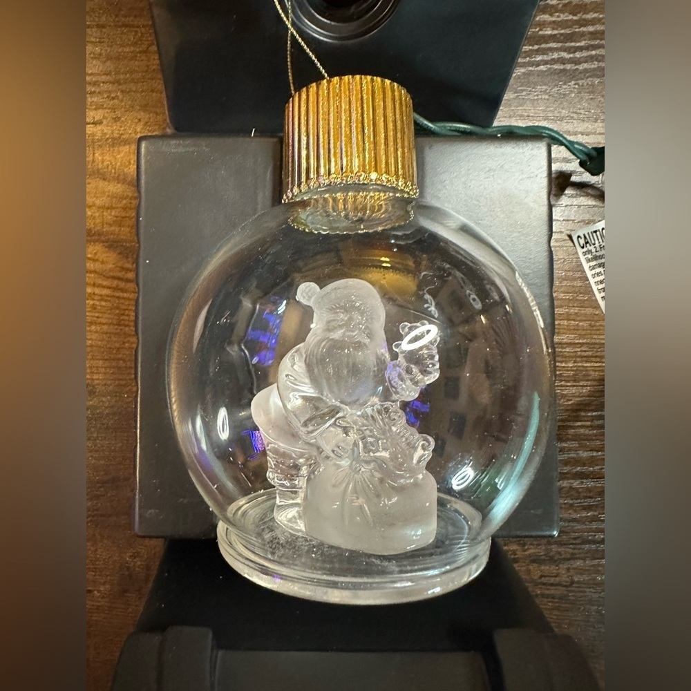 Christmas Eve Holiday Radiance Illuminated Fine Glass Ornament - Picture 3 of 6